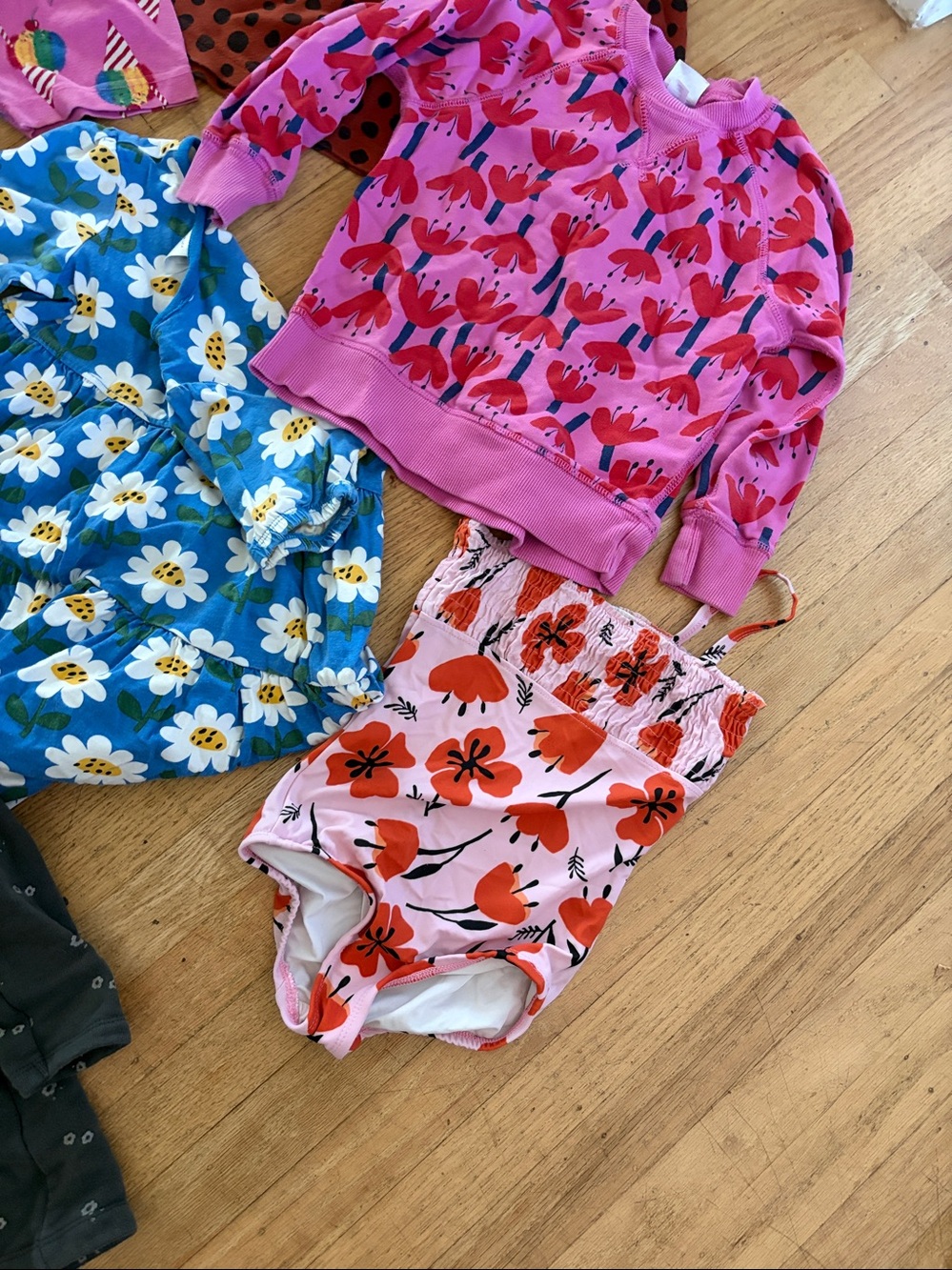 Hanna Andersson size 4 bundle pajamas dresses swimsuit - Picture 6 of 8